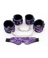 Кружевной набор пурпурный: наручники, оковы и маска