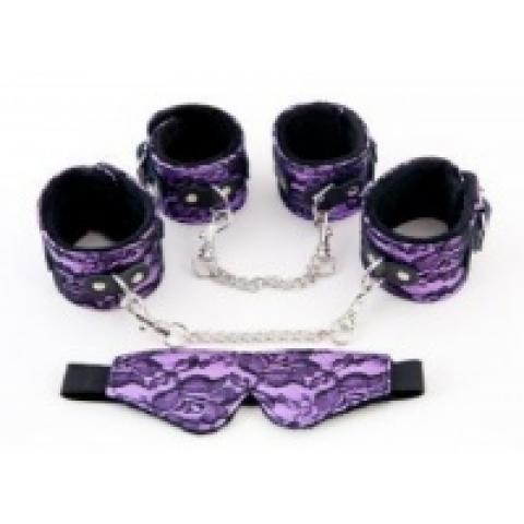 716023 Кружевной набор пурпурный: наручники, оковы и маска