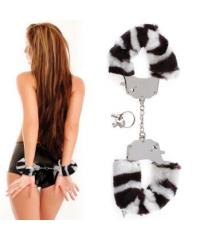 Наручники металлические Furry Love Cuffs с мехом Зебра  в интернет магазине Куан Интим г. Йошкар-Ола