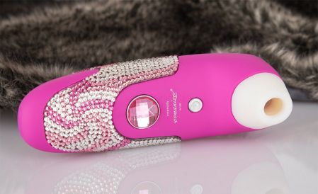  заказать c доставкой розовый стимулятор клитора womanizer crystal dreams